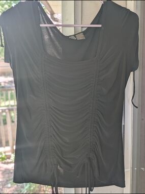 Ruched Tie-Front Short Sleeve Top — Black